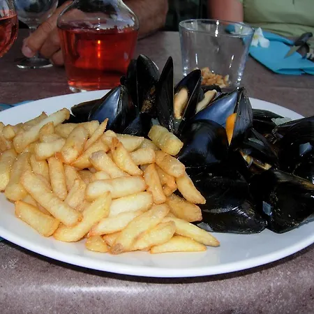 Les Roches D'agde אתר קמפינג