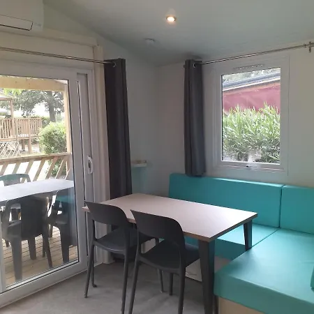 Les Roches D'agde אתר קמפינג