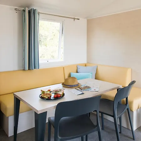 Les Roches D'agde Camping